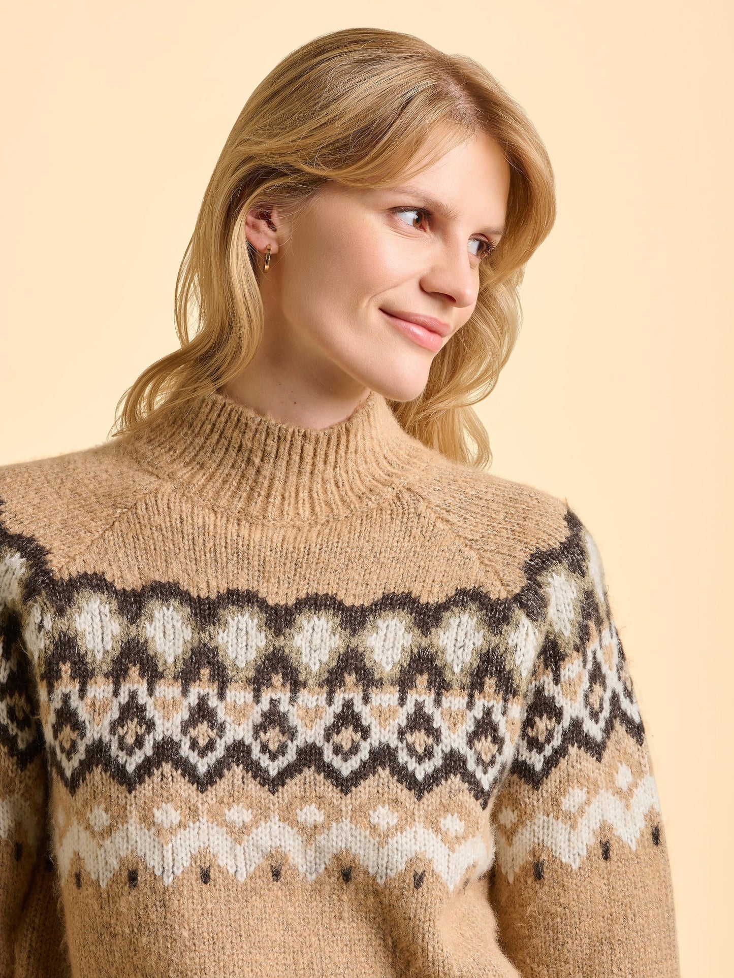 Pull col roulé  avec motif